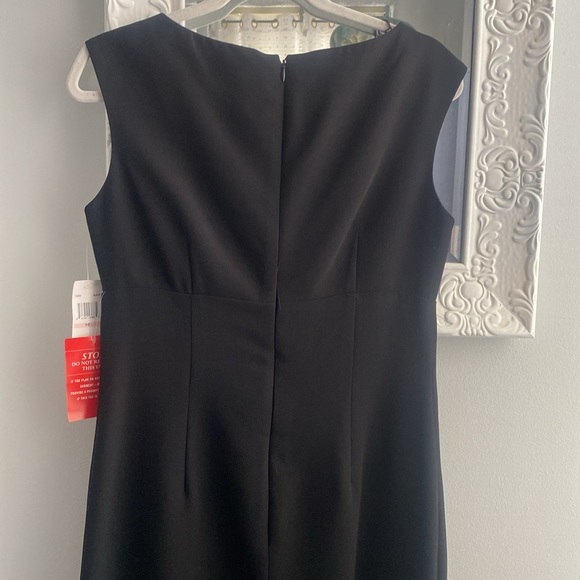 NWT MAGGY London black cocktail dress. - Picture 4 of 4